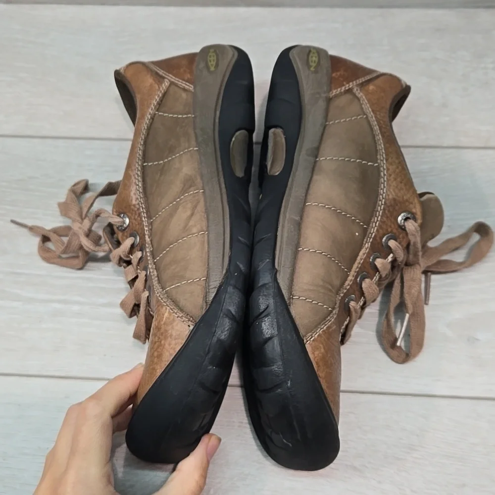 Keen Women Presidio Brown Leather Shoes Sneakers Boots Sz 9